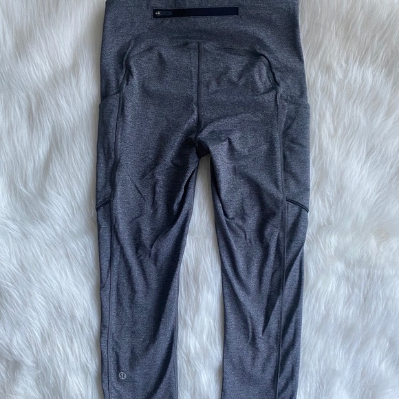 lululemon athletica Pants - Lululemon Crops Size 4